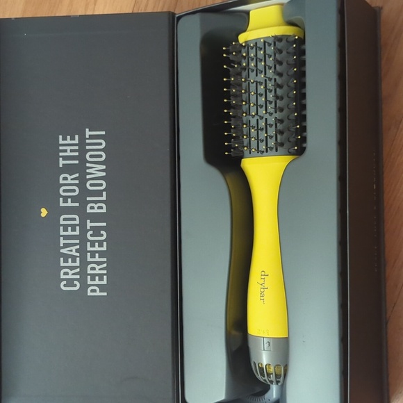 DRYBAR Double Shot hair dryer brush - Picture 2 of 4